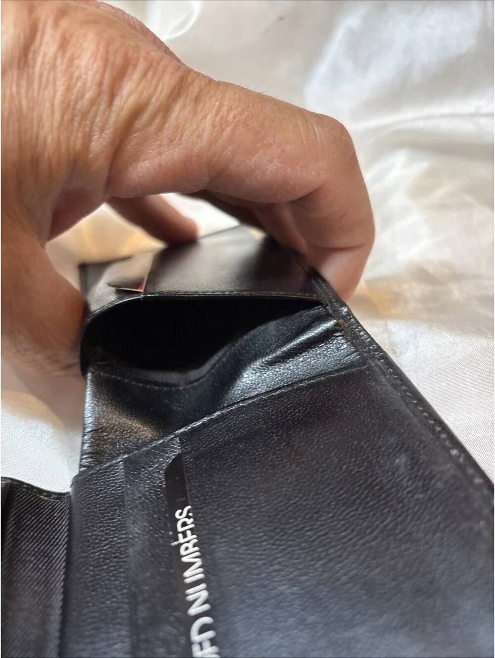 NEW NOS VTG BLACK MENS WALLET MADE FROM GENUINE LAMB SKIN LEATHER